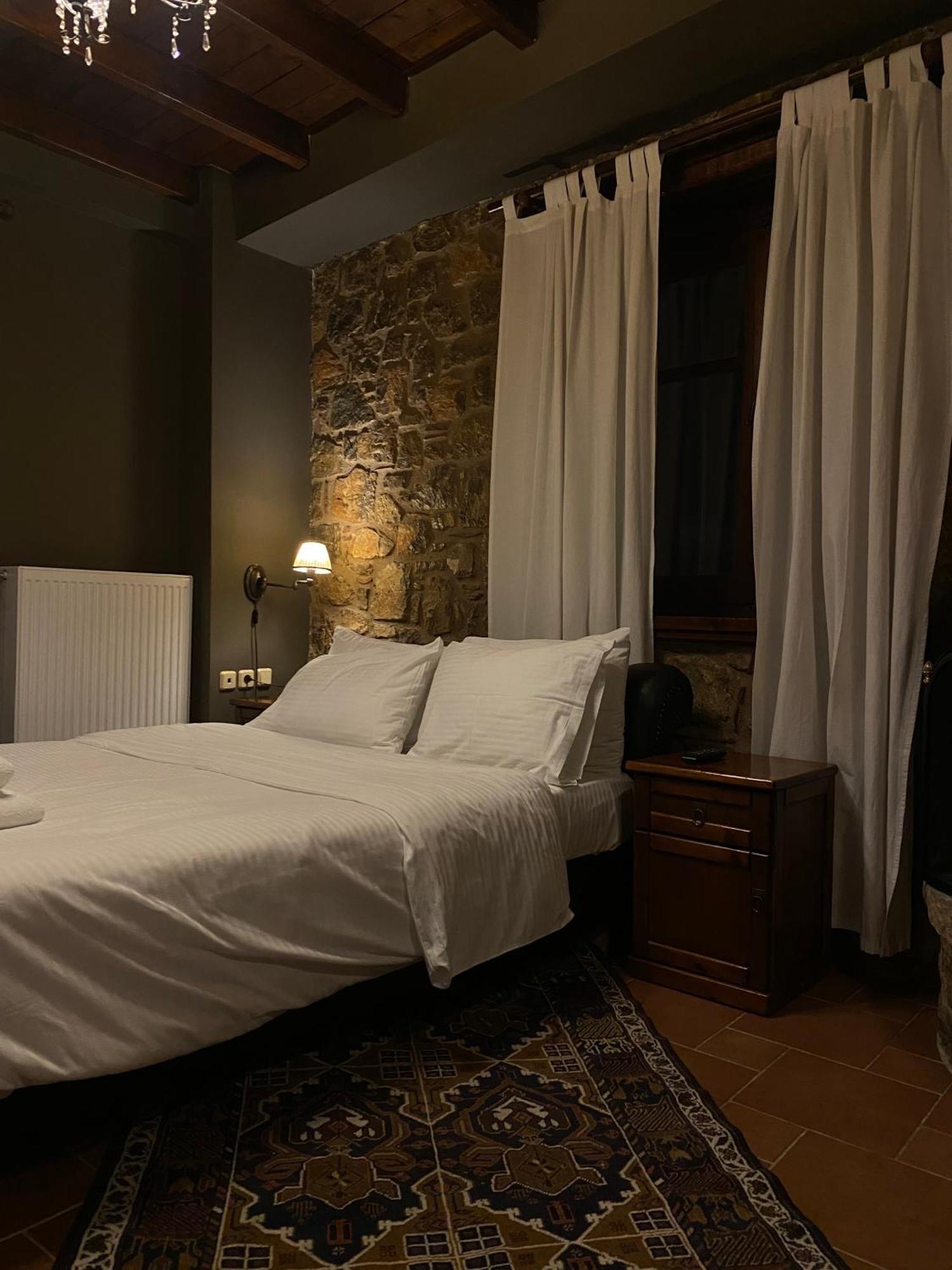 Guesthouse Katafygio Arachova Exterior foto